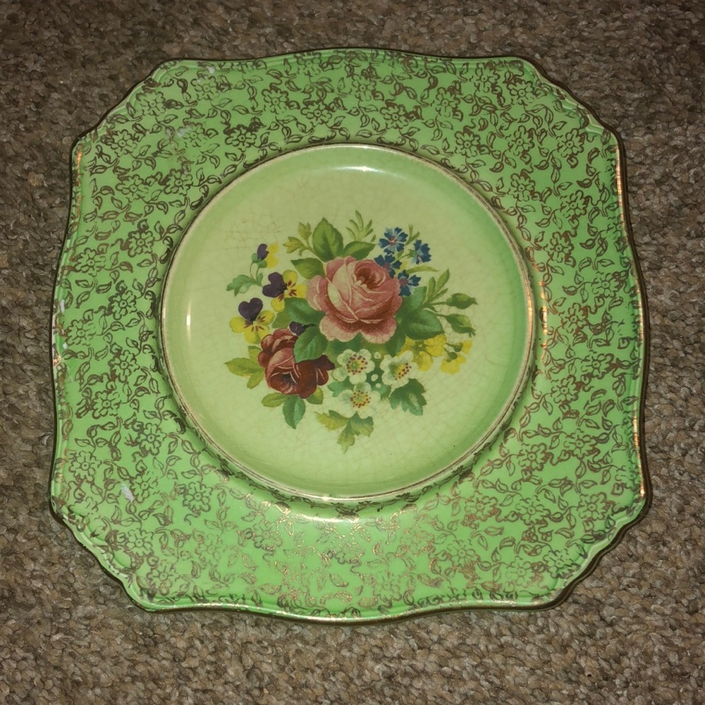 Royal Winton - Grimwades England - Vintage Cake Plate - Gold Chintz on edging